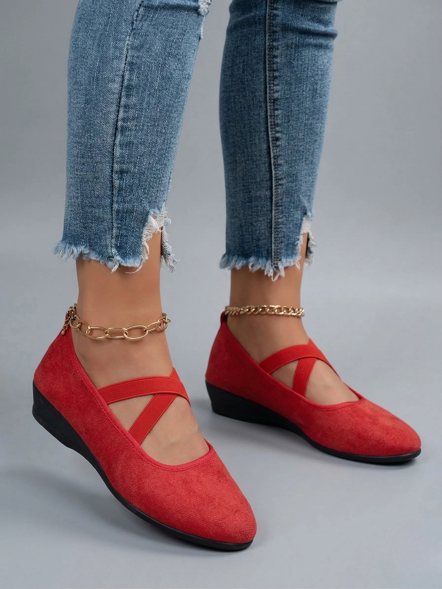 The Comfort Wedge Shoe - Red